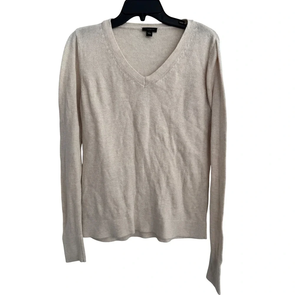 Ann Taylor Women's‎ V-Neck Long Sleeve Casual Knit Sweater